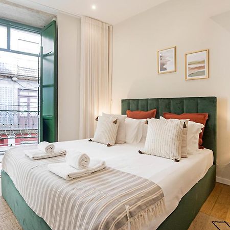 Brand New 4Br W/ 200Yrs Of History In Central Porto By Lovelystay Esterno foto