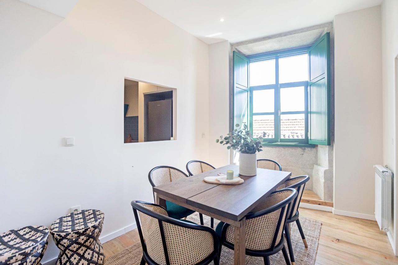 Brand New 4Br W/ 200Yrs Of History In Central Porto By Lovelystay Esterno foto