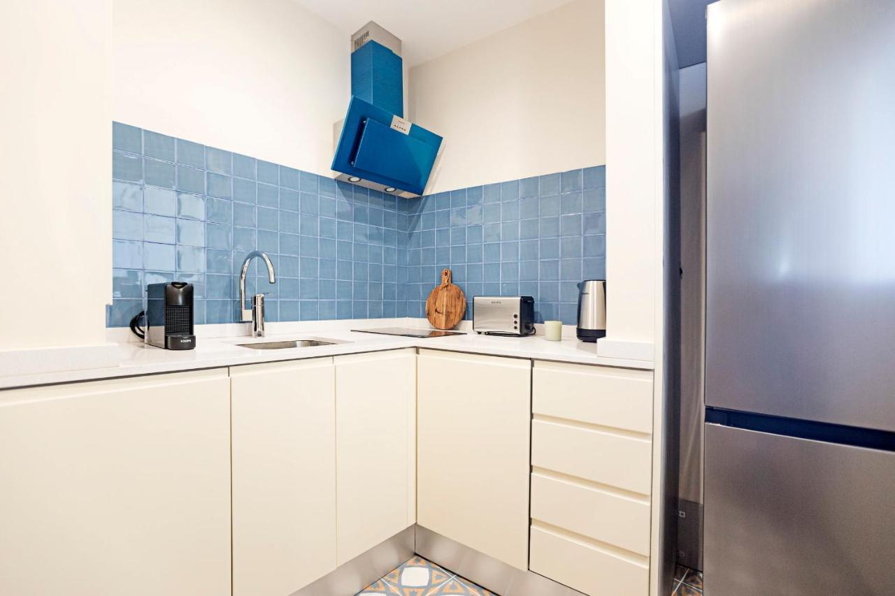 Brand New 4Br W/ 200Yrs Of History In Central Porto By Lovelystay Esterno foto