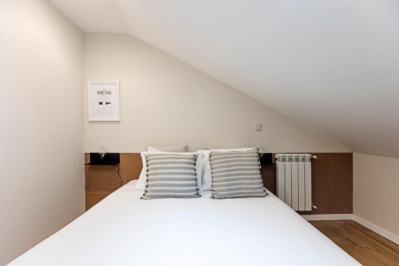 Brand New 4Br W/ 200Yrs Of History In Central Porto By Lovelystay Esterno foto